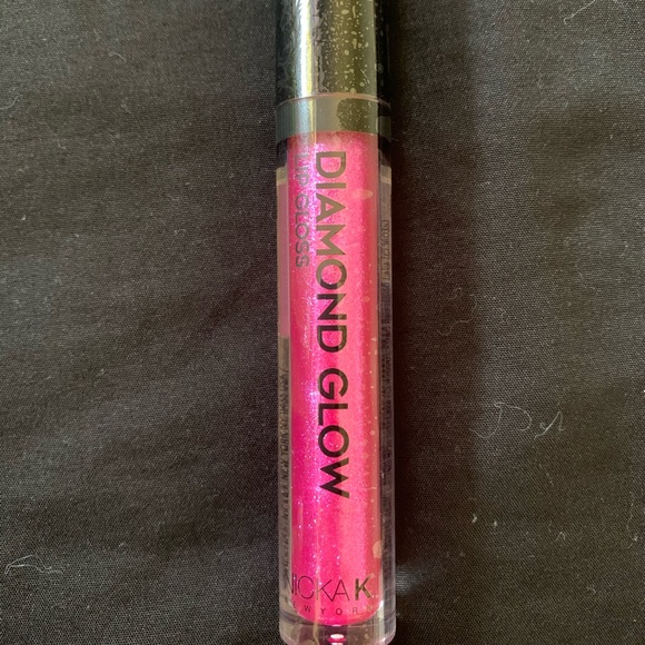 Lip Gloss - Picture 2 of 5